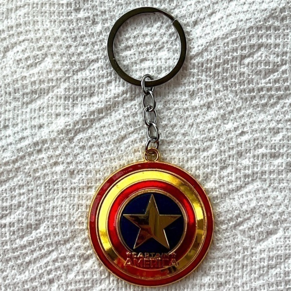 MARVEL Captain America shield keychain